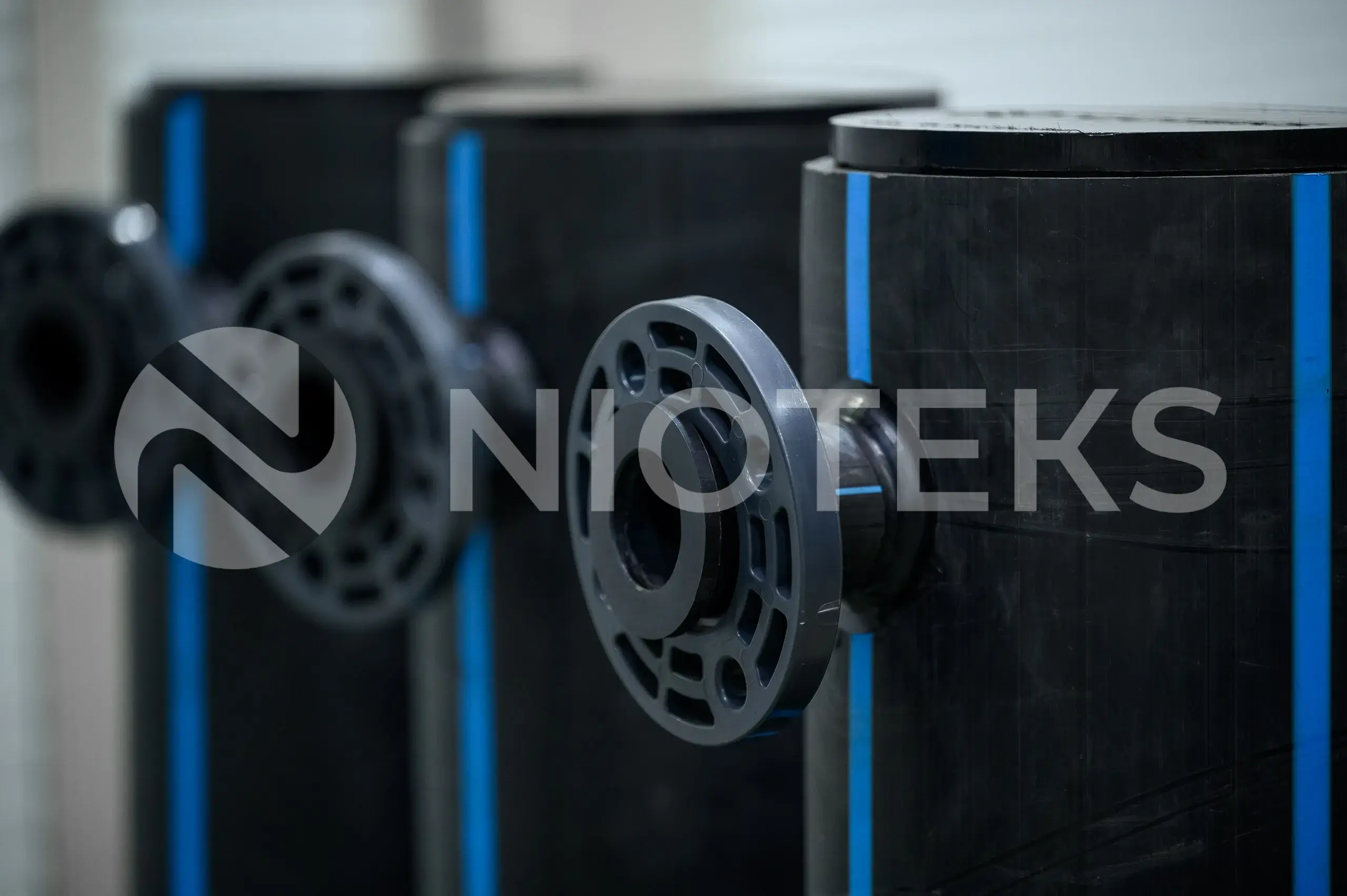 Электролизер полиэтиленовый 0,036 м3